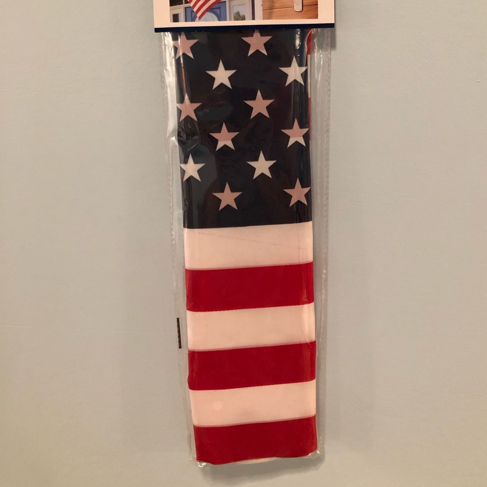 5/$25 American Flag kit. Hardware for hanging included - Picture 7 of 7